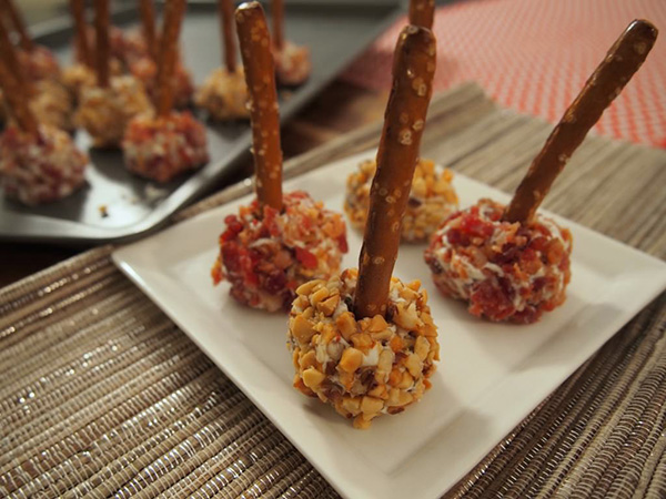 Bocadillos para el gallo de Año Nuevo 2017 - preparamos nuevas recetas deliciosas e interesantes para refrigerios simples de Año Nuevo fríos y calientes