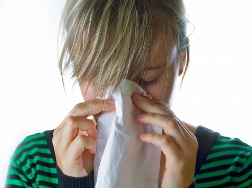 Cómo tratar la sinusitis en el hogar
