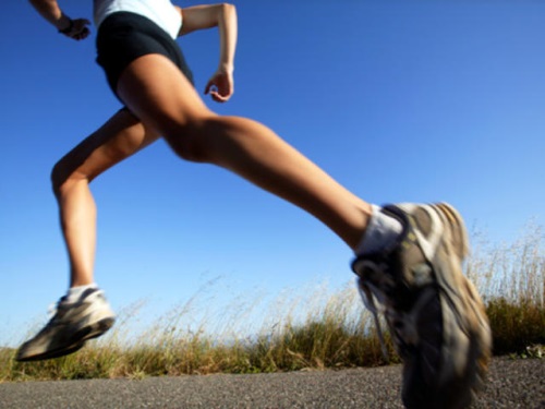 Cómo correr para quitar el vientre