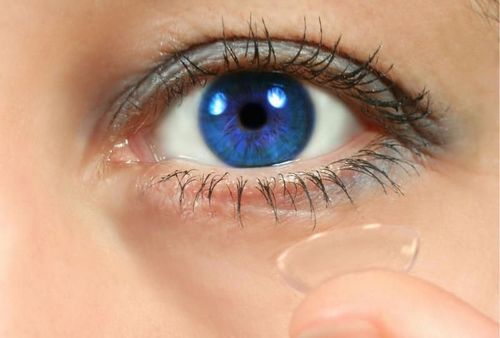 Lentes de contacto: daño y beneficio